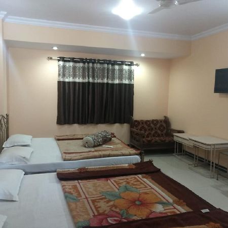 Hotel Shanti Palace Mahabaleshwar Exterior photo