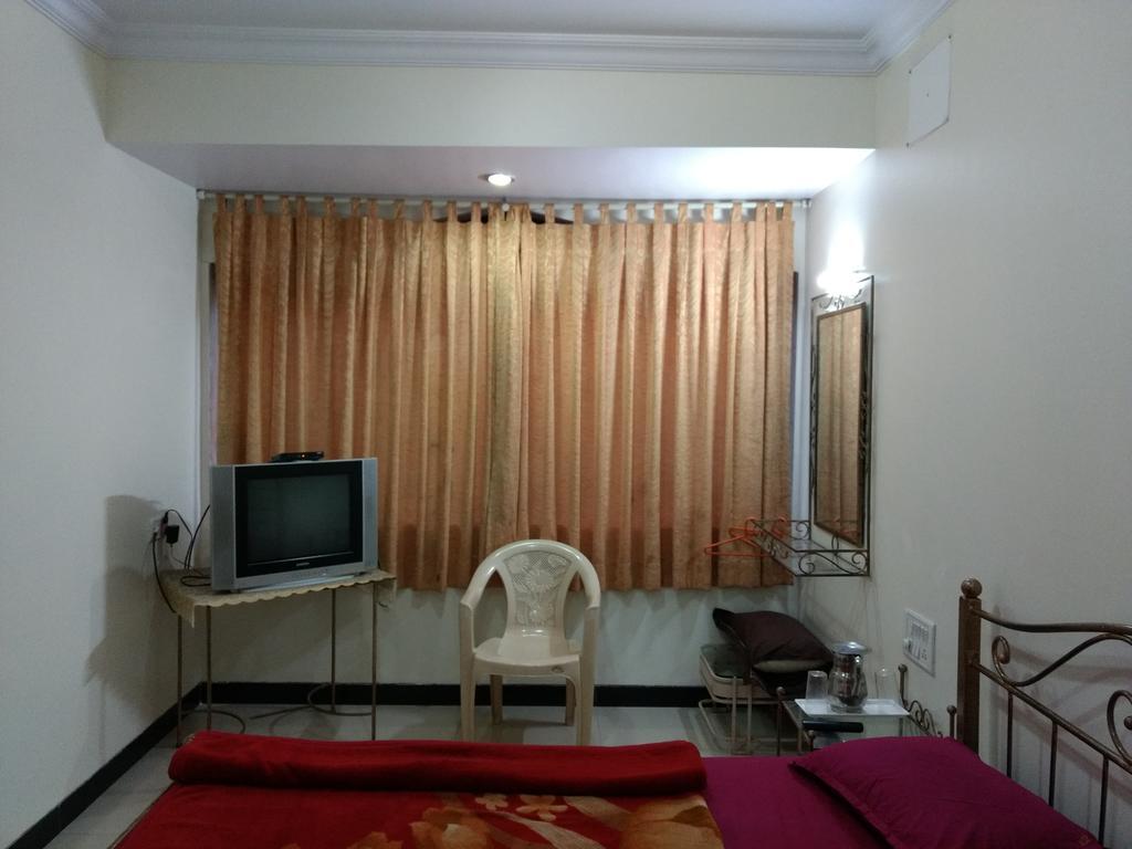 Hotel Shanti Palace Mahabaleshwar Exterior photo